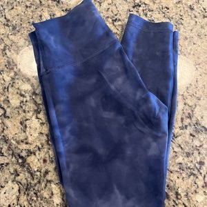 Lululemon wunder under train 25” size 6